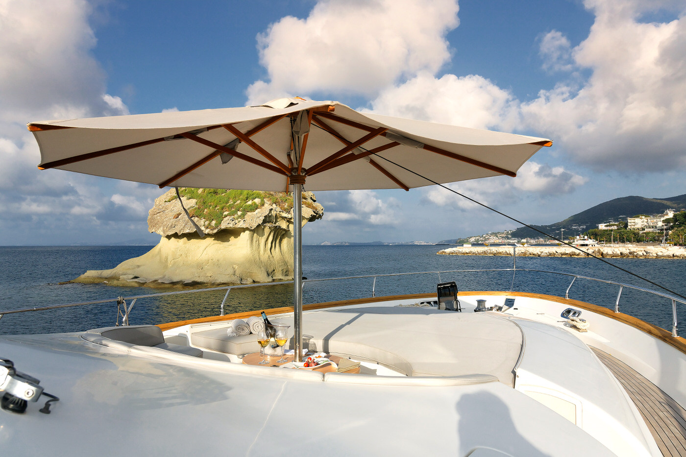 LUDI Forward Sunbathing Area Luxury Yacht Browser by CHARTERWORLD